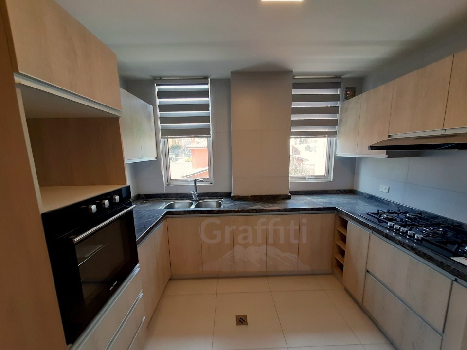  Departamento en Venta, Calacoto, Av. Sanchez Bustamente  - fotografía 5
