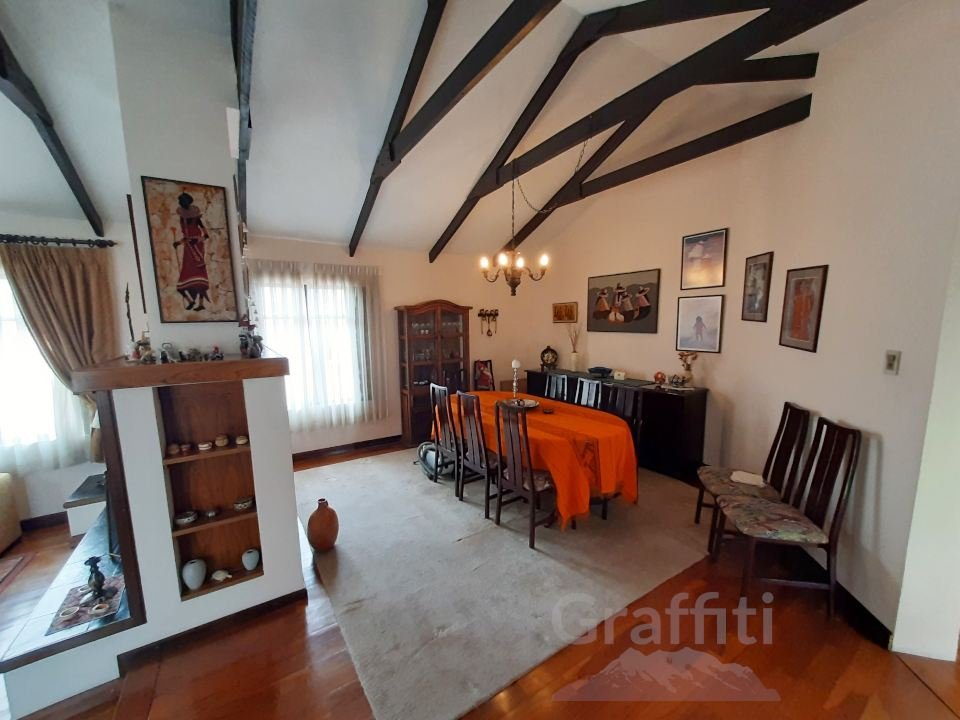 Casa en Venta en Meseta Baja, Achumani  - fotografía 2