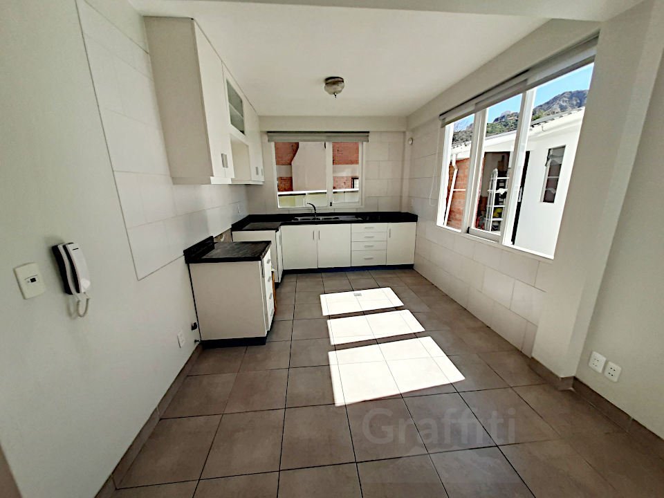 Casa en Venta en las Lomas de Achumani, Condominio Cerrado  - fotografía 7