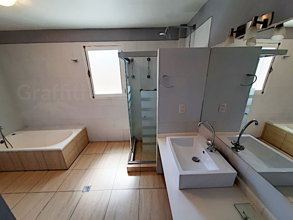 Casa en Venta en las Lomas de Achumani, Condominio Cerrado  - fotografía 14
