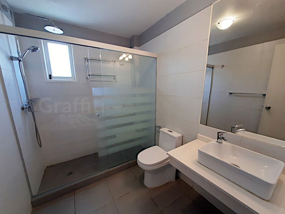 Casa en Venta en las Lomas de Achumani, Condominio Cerrado  - fotografía 18