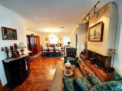 Casa en Alquiler - Meseta de Achumani 