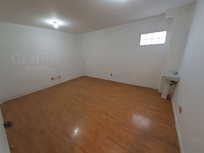 Alquiler de oficina o consultorio, Av. Arce, UNIMED 