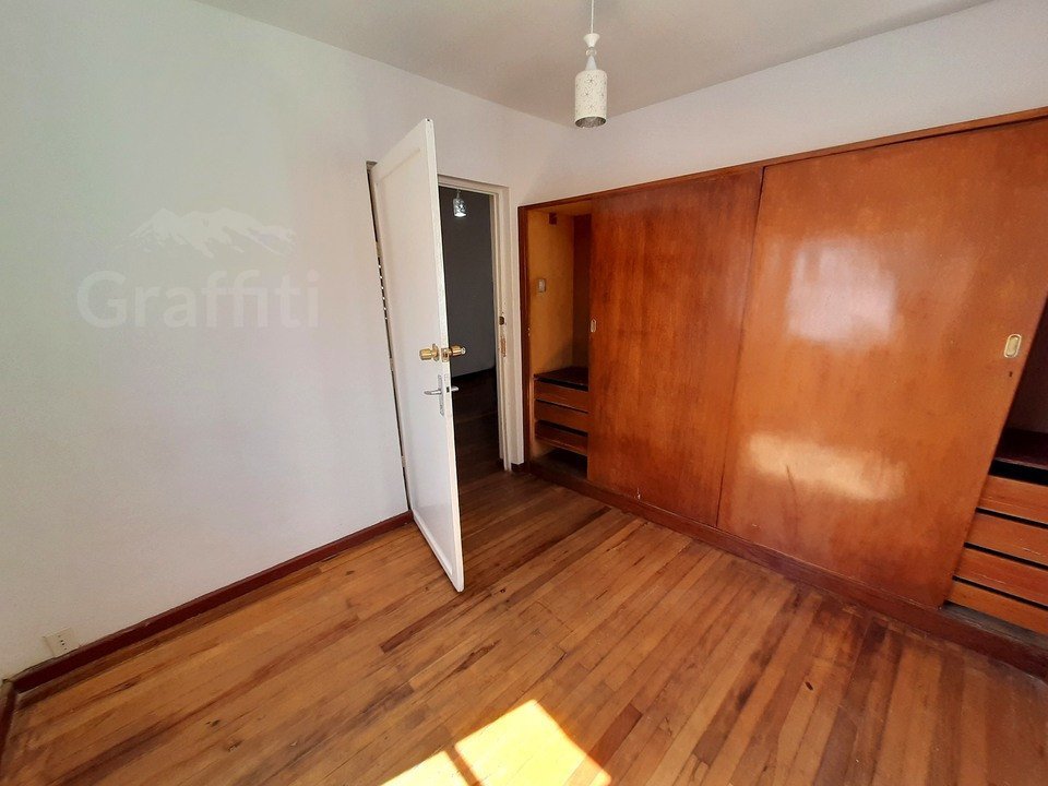 Amplia ﻿Casa en Alquiler para oficinas en Sopocachi - fotografía 5