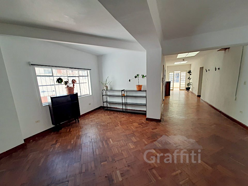 Amplia ﻿Casa en Alquiler para oficinas en Sopocachi - fotografía 10
