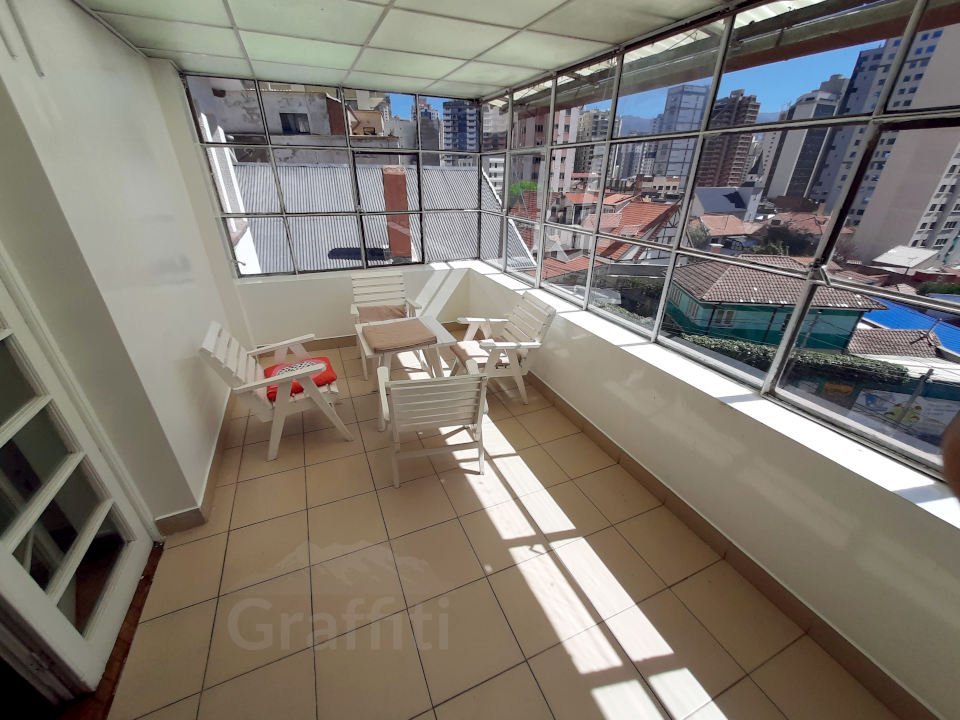 Amplia ﻿Casa en Alquiler para oficinas en Sopocachi - fotografía 20